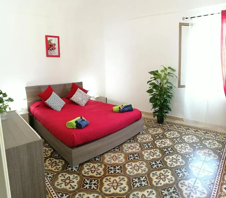 فيلا سورسوفي La Maison De Pierre 0*, سورسو